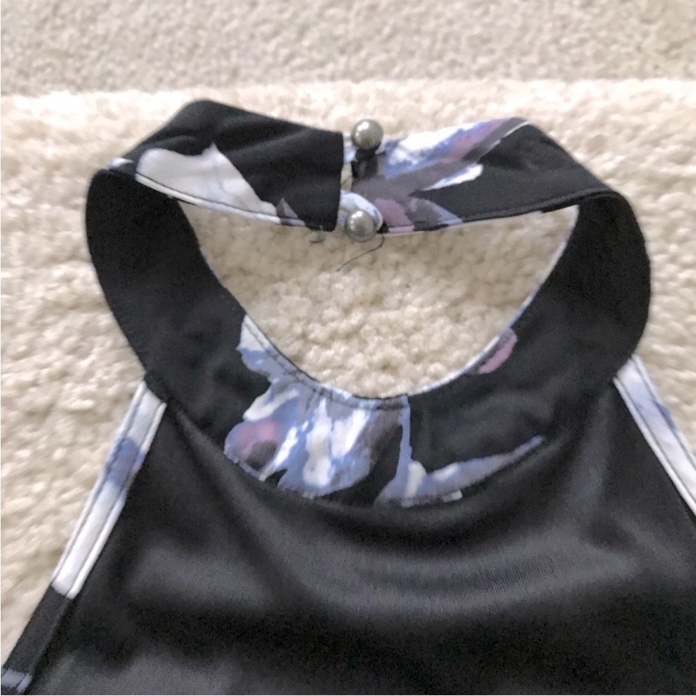Black Floral Open Back Skater Dress - Picture 7 of 7